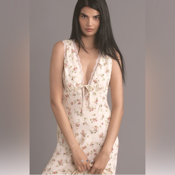 Reformation Dresses & Skirts - Reformation Sharla Midi Dress - NWT